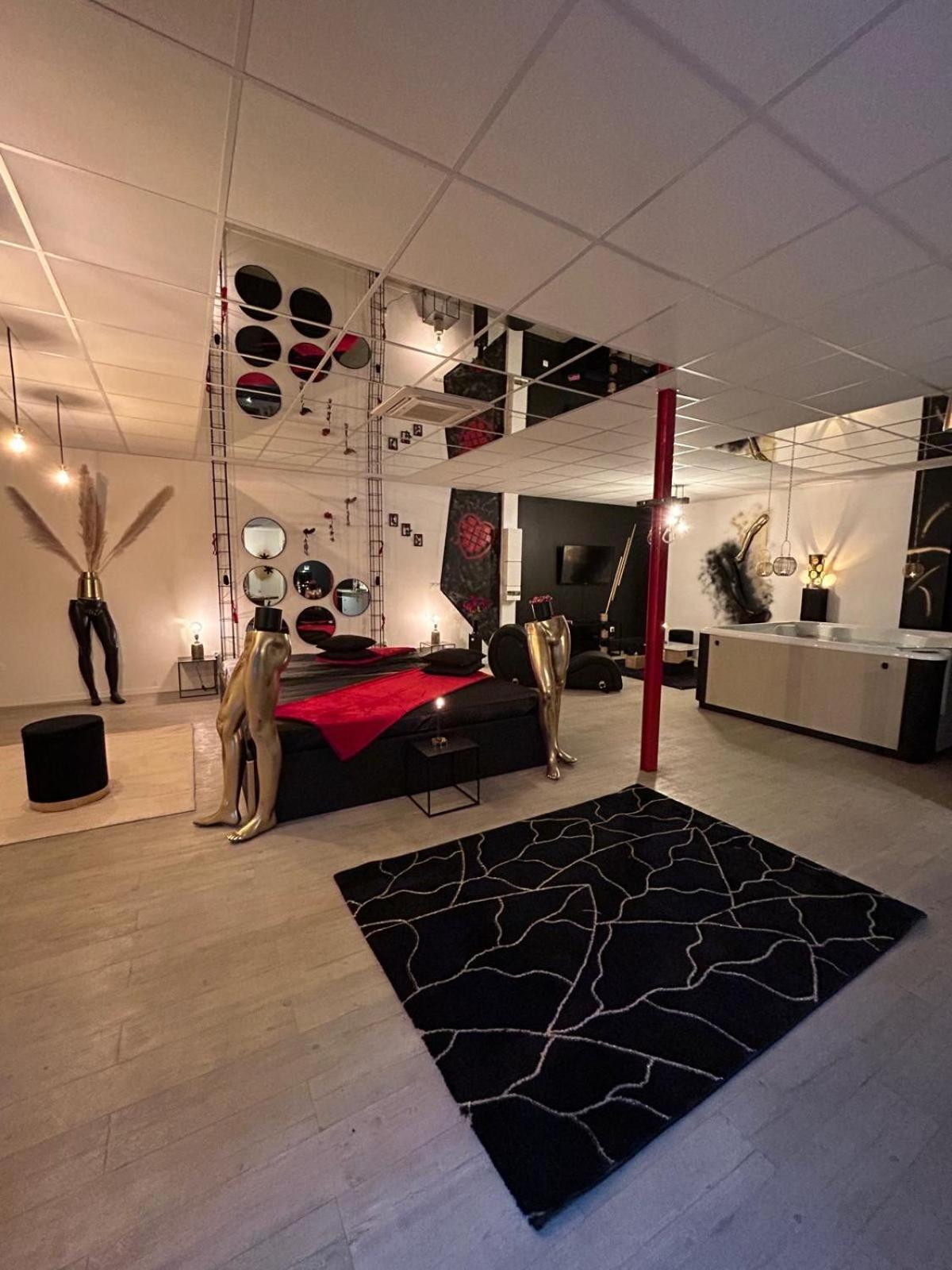 L'Escapade Sensuelle - La Love Room D'Epernay Exterior photo