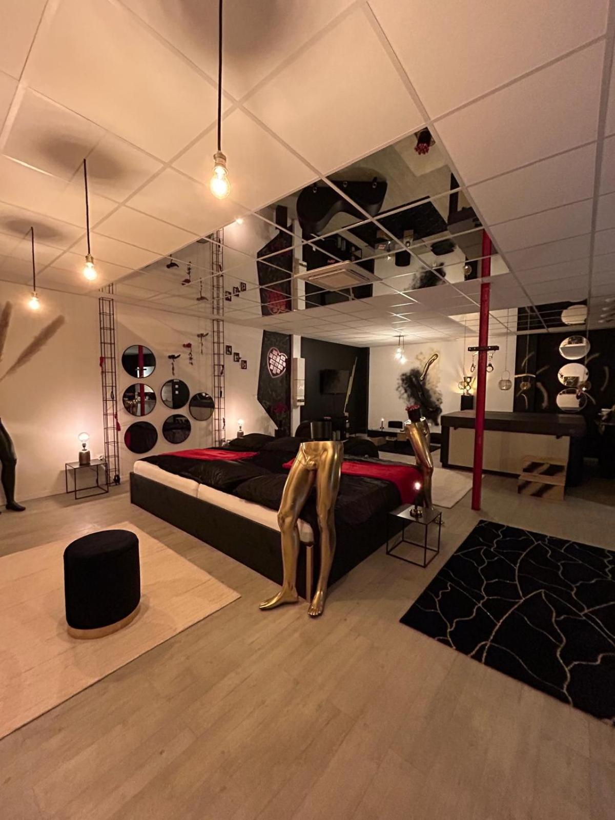 L'Escapade Sensuelle - La Love Room D'Epernay Exterior photo